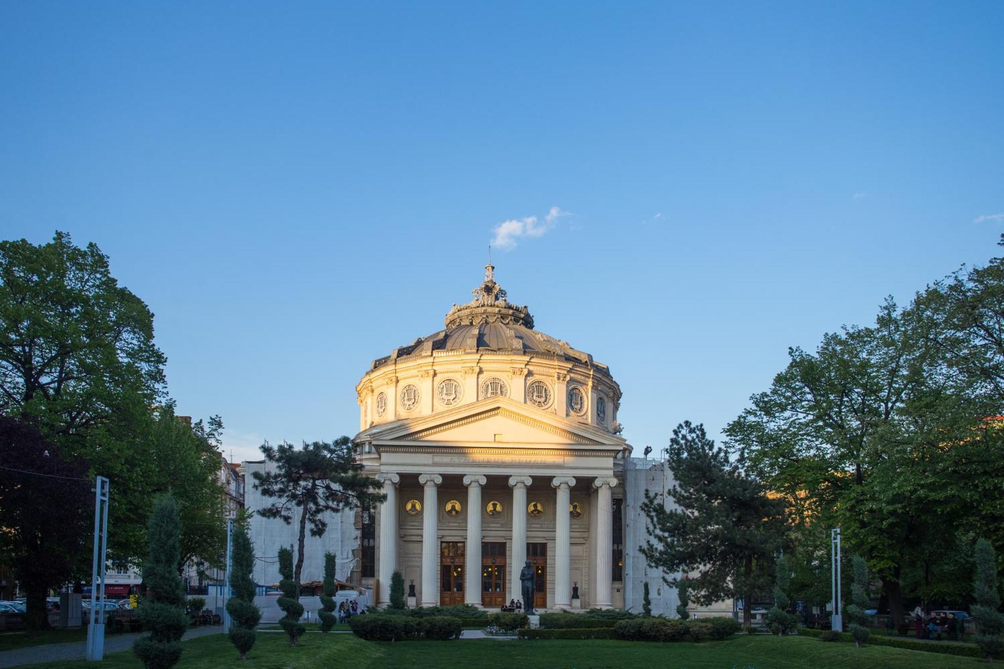 Royal Atheneum 2 By Citylife Suites Bukarest Exterior foto